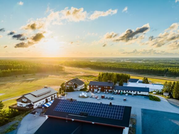 Jämin maisema pohjoiseen, rajattu.